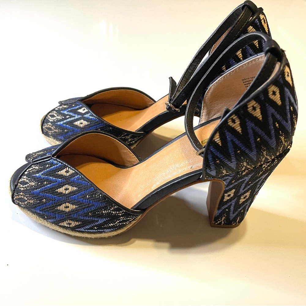 Seychelles Blue and Black Espadrille with Ankle Straps woven tapestry Size 8.5